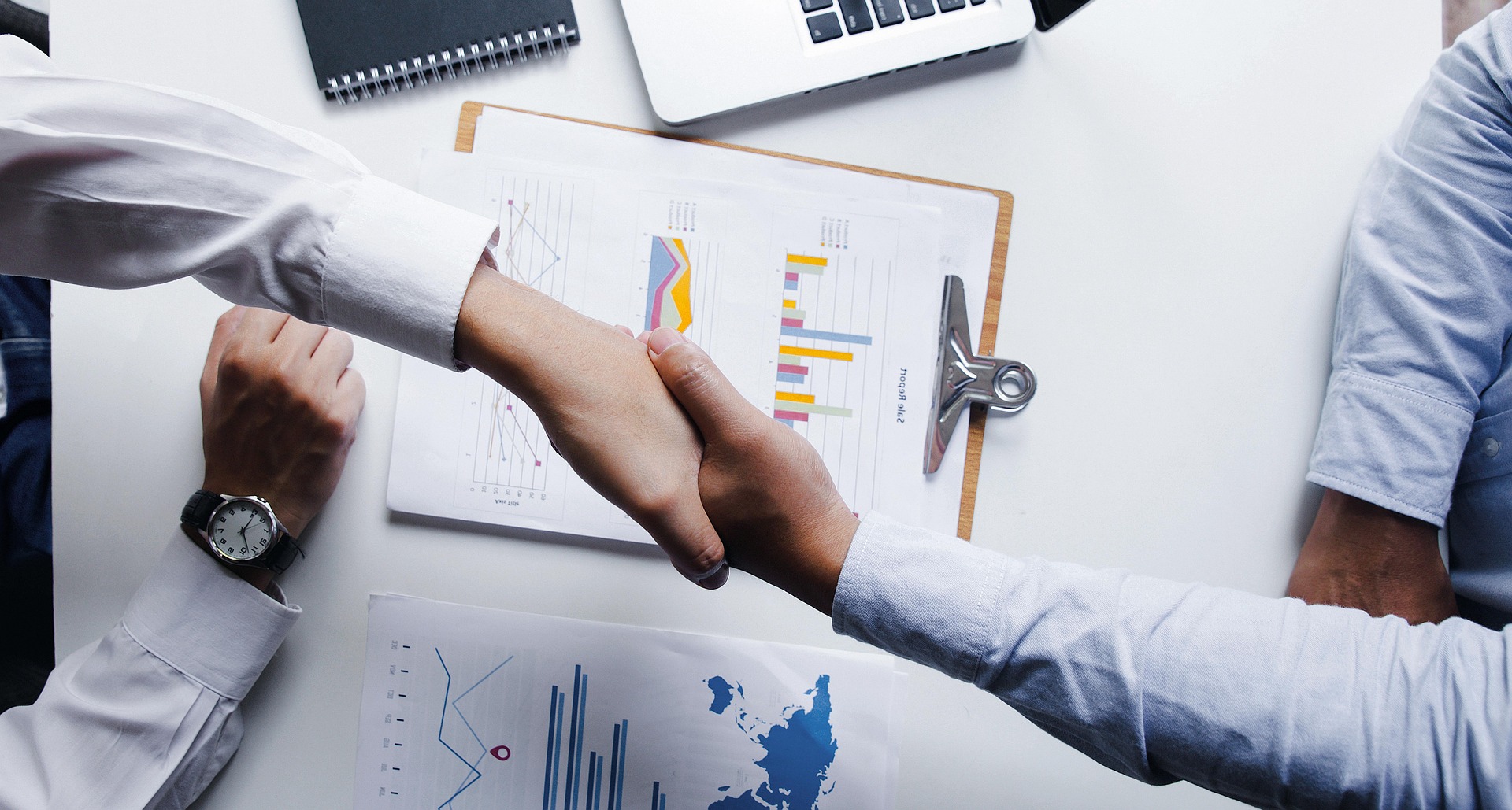  Aktuelle EU-Schwellenwerte 2025 – Was Auftraggeber jetzt wissen müssen Illustration 